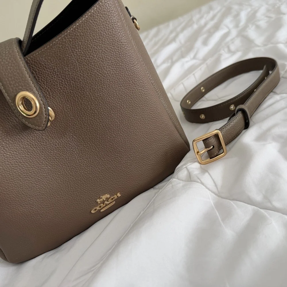 Coach Hadley Shoulder Bag - Picture 2 of 4